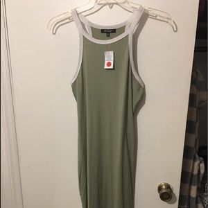 Green mid dress